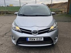 Silver Begagnad 2014 Toyota Verso Minibuss | 73 000 kr (Superpris)