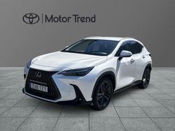 Vit Begagnad 2024 Lexus NX450h+ Executive Line SUV | 619 900 kr (Marknadspris)