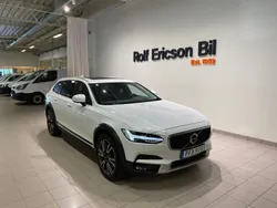 Vit Begagnad 2019 Volvo V90 CC Pro Kombi | 279 500 kr (Bra pris)