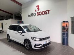Vit Begagnad 2020 VW Touran Minibuss | 279 999 kr (Bra pris)