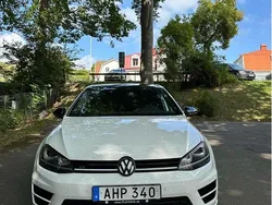 Vit Begagnad 2016 VW Golf VII R Halvkombi | 270 000 kr (Lite dyr)