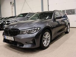 Grå Begagnad 2020 BMW 320 Sport Line Kombi | 279 700 kr (Bra pris)