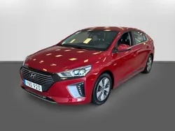 Röd Begagnad 2018 Hyundai Ioniq Eco Sedan | 144 900 kr (Superpris)