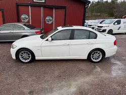 Vit Begagnad 2009 BMW 318 Sedan | 89 900 kr (Lite dyr)