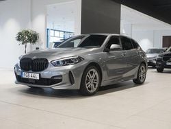 Grå Begagnad 2022 BMW 118 M Sport Halvkombi | 289 800 kr (Dyr)