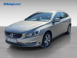 Brun Begagnad 2016 Volvo V60 Momentum Kombi | 159 900 kr (Bra pris)