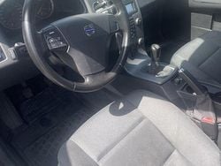 Grå Begagnad 2006 Volvo S40 Sedan | 27 500 kr (Marknadspris)
