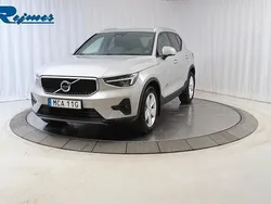 Silver Begagnad 2023 Volvo XC40 Core SUV | 349 900 kr (Marknadspris)