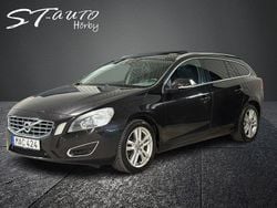 Svart Begagnad 2011 Volvo V60 Summum Kombi | 89 900 kr (Lite dyr)