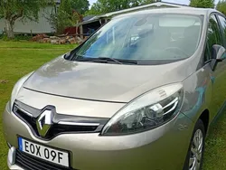 Brun Begagnad 2013 Renault Scénic III Minibuss | 57 000 kr (Bra pris)