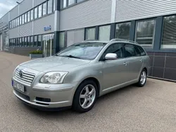 Silver Begagnad 2006 Toyota Avensis Kombi | 29 900 kr (Marknadspris)