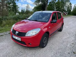 Röd Begagnad 2009 Dacia Sandero Halvkombi | 22 900 kr