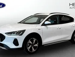 Vit (white) Begagnad 2024 Ford Focus Active Halvkombi | 239 900 kr (Dyr)