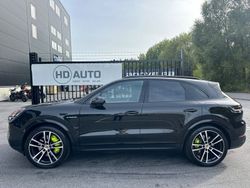 Svart (svart metallic) Begagnad 2024 Porsche Cayenne SUV | 1 349 000 kr (Dyr)
