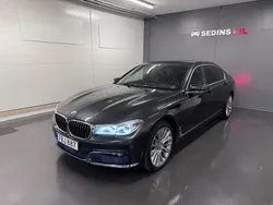Grå Begagnad 2016 BMW 730L Executive Sedan | 429 900 kr