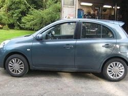 Mörkgrå Begagnad 2015 Nissan Micra Halvkombi | 55 900 kr (Marknadspris)