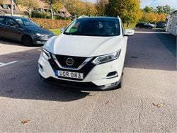 Vit Begagnad 2017 Nissan Qashqai SUV | 155 000 kr (Marknadspris)