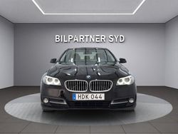 Svart Begagnad 2015 BMW 520 Sedan | 179 900 kr (Marknadspris)