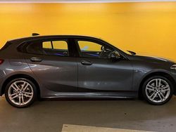 Grå Begagnad 2021 BMW 118 M Sport Halvkombi | 274 900 kr (Dyr)