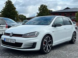 Vit Begagnad 2013 VW Golf VII GTI Halvkombi | 159 900 kr (Marknadspris)