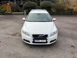 Vit Begagnad 2012 Volvo V70 Summum Kombi | 50 000 kr