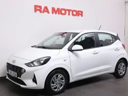 Vit (polar white solid) Begagnad 2020 Hyundai i10 Essential Halvkombi | 109 800 kr (Marknadspris)