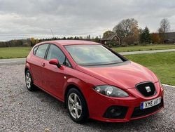 Röd Begagnad 2006 Seat Leon Halvkombi | 20 000 kr (Marknadspris)