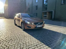 Brun Begagnad 2012 Volvo V60 Momentum Kombi | 78 000 kr (Bra pris)