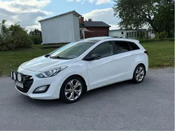 Vit Begagnad 2014 Hyundai i30 Edition Kombi | 69 500 kr (Marknadspris)