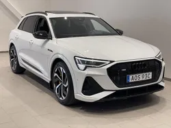 Glaciärvit metallic Begagnad 2021 Audi e-tron S-Line SUV | 409 000 kr (Bra pris)