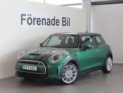 Grön (british racing grön ) Begagnad 2023 Mini Cooper Coupé Sportkupé | 259 000 kr