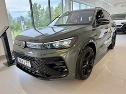 Grön (cipressinogreen metallic) Ny 2025 VW Tiguan R-line SUV | 623 500 kr (Lite dyr)