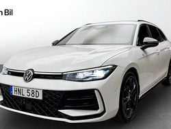 Vit Ny 2025 VW Passat R-line Kombi | 479 900 kr (Superpris)