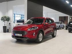 Röd Begagnad 2022 Ford Kuga Titanium SUV | 234 900 kr (Marknadspris)