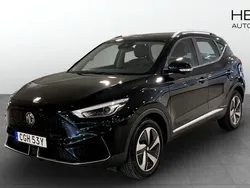 Svart (black) Begagnad 2022 MG ZS Luxury Sedan | 244 900 kr (Superpris)