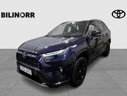Blå Begagnad 2023 Toyota RAV4 Hybrid Style SUV | 449 900 kr (Marknadspris)