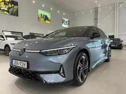 Ljusblå Ny 2024 VW ID.7 GTX Sedan | 694 000 kr (Lite dyr)