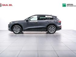 Grå Begagnad 2025 Audi Q6 e-tron Comfort SUV | 699 700 kr (Superpris)