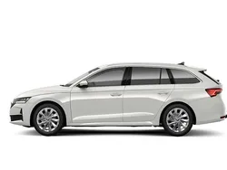 Vit Ny 2025 Skoda Octavia Selection Kombi | 374 600 kr (Marknadspris)