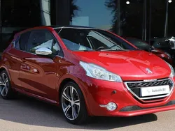 Mörkröd Begagnad 2013 Peugeot 208 GTi Halvkombi | 99 000 kr (Marknadspris)