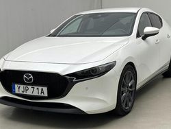 Vit Begagnad 2019 Mazda 3 | 159 000 kr