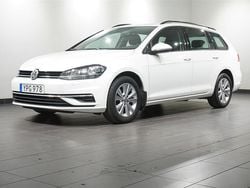 Vit Begagnad 2017 VW Golf VII Kombi | 134 900 kr (Marknadspris)