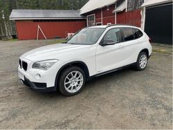 Vit Begagnad 2014 BMW X1 Sport Line SUV | 120 000 kr (Marknadspris)