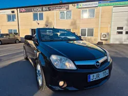 Svart Begagnad 2006 Opel Tigra Cab | 34 900 kr (Marknadspris)