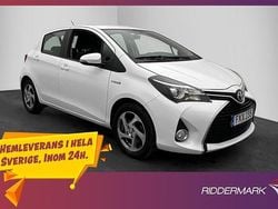 Vit Begagnad 2015 Toyota Yaris Hybrid Active Halvkombi | 109 900 kr (Marknadspris)