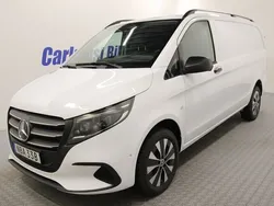 Vit Begagnad 2025 Mercedes Vito Minibuss | 695 000 kr (Bra pris)