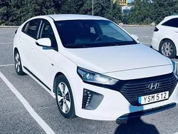 Vit Begagnad 2017 Hyundai Ioniq Comfort Sedan | 170 000 kr (Lite dyr)