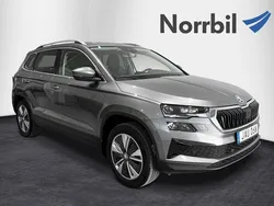 Grå Begagnad 2023 Skoda Karoq Style SUV | 329 000 kr (Marknadspris)