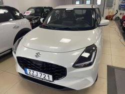 Vit Ny 2025 Suzuki Swift Halvkombi | 199 900 kr (Superpris)