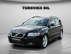 Svart Begagnad 2009 Volvo V50 Momentum Kombi | 44 900 kr (Marknadspris)